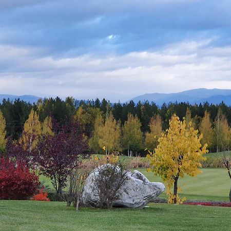 Green Peaks Suite In Pirin Golf & County Club Ράζλογκ Εξωτερικό φωτογραφία