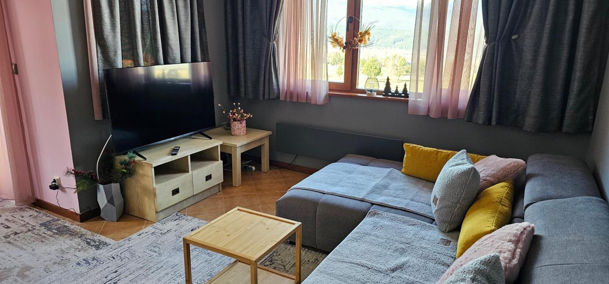 Green Peaks Suite In Pirin Golf & County Club Ράζλογκ Εξωτερικό φωτογραφία