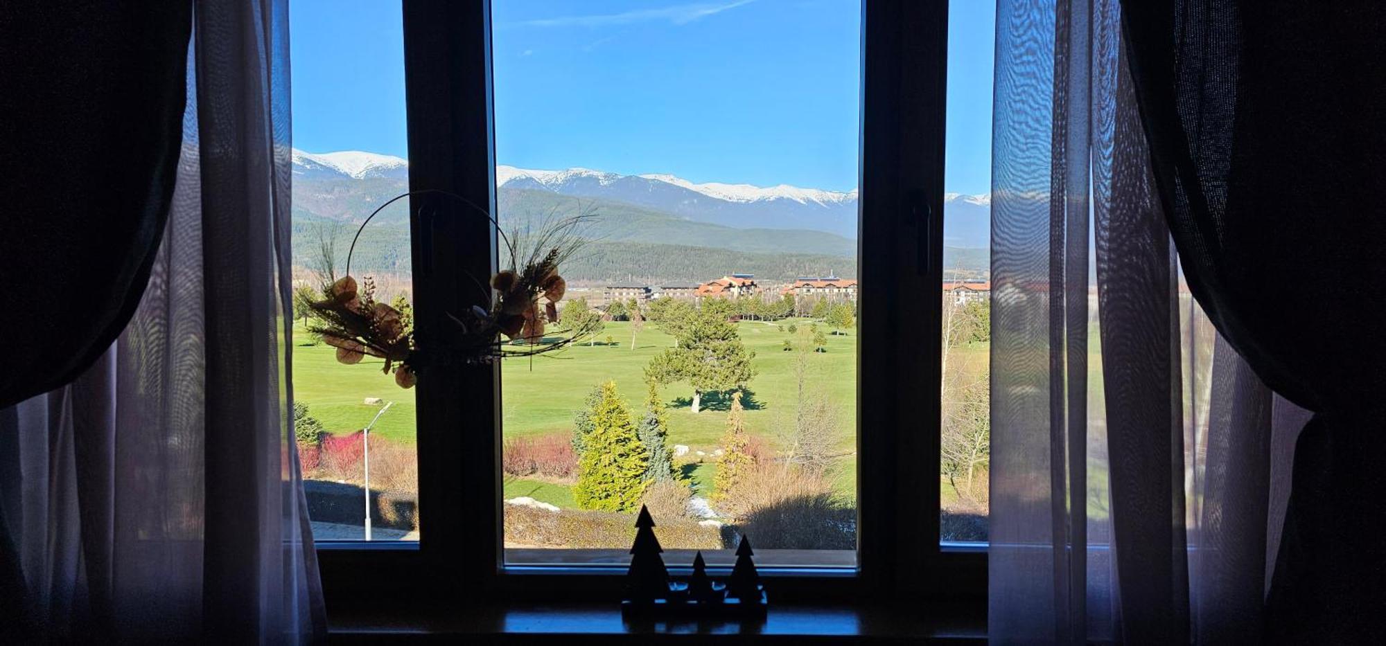 Green Peaks Suite In Pirin Golf & County Club Ράζλογκ Εξωτερικό φωτογραφία